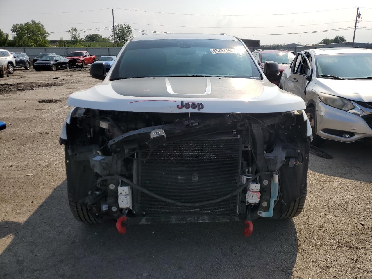 2018 Jeep Grand Cherokee Trailhawk - Image 5