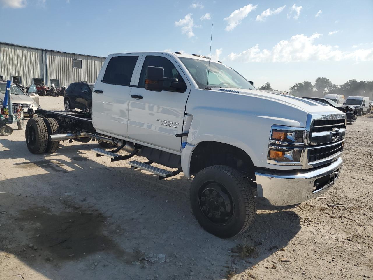 2023 Chevrolet Silverado Truck Cab And Chassis - Image 4