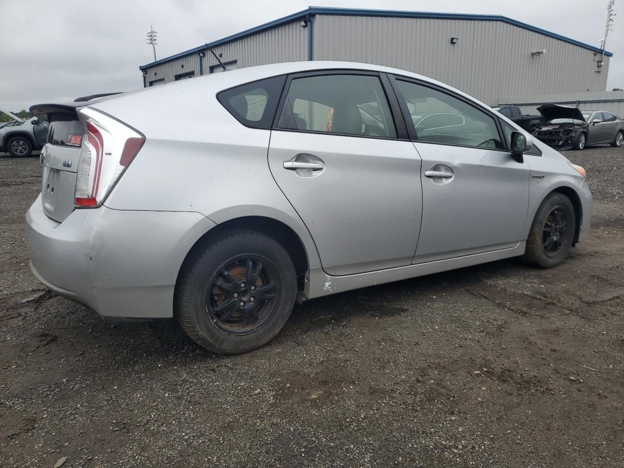 2014 Toyota Prius - Фото 3