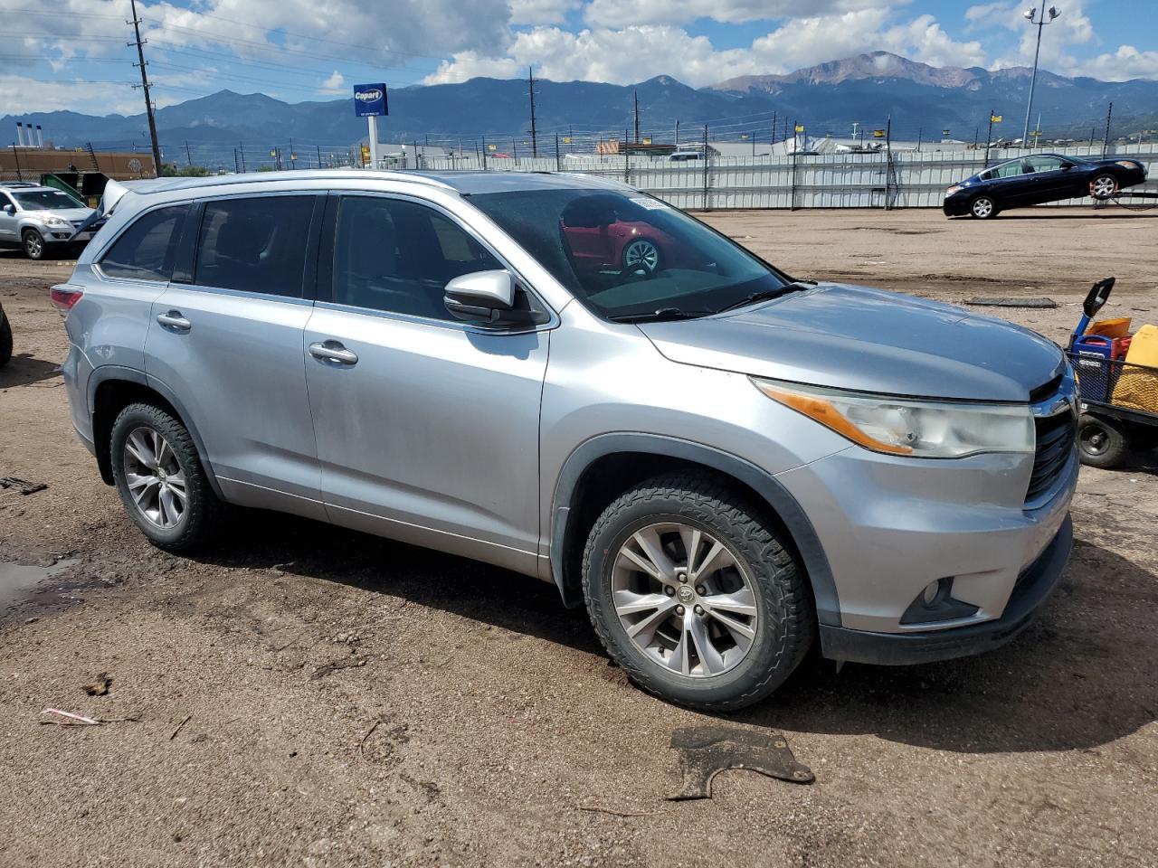 2014 Toyota Highlander Xle - Image 4