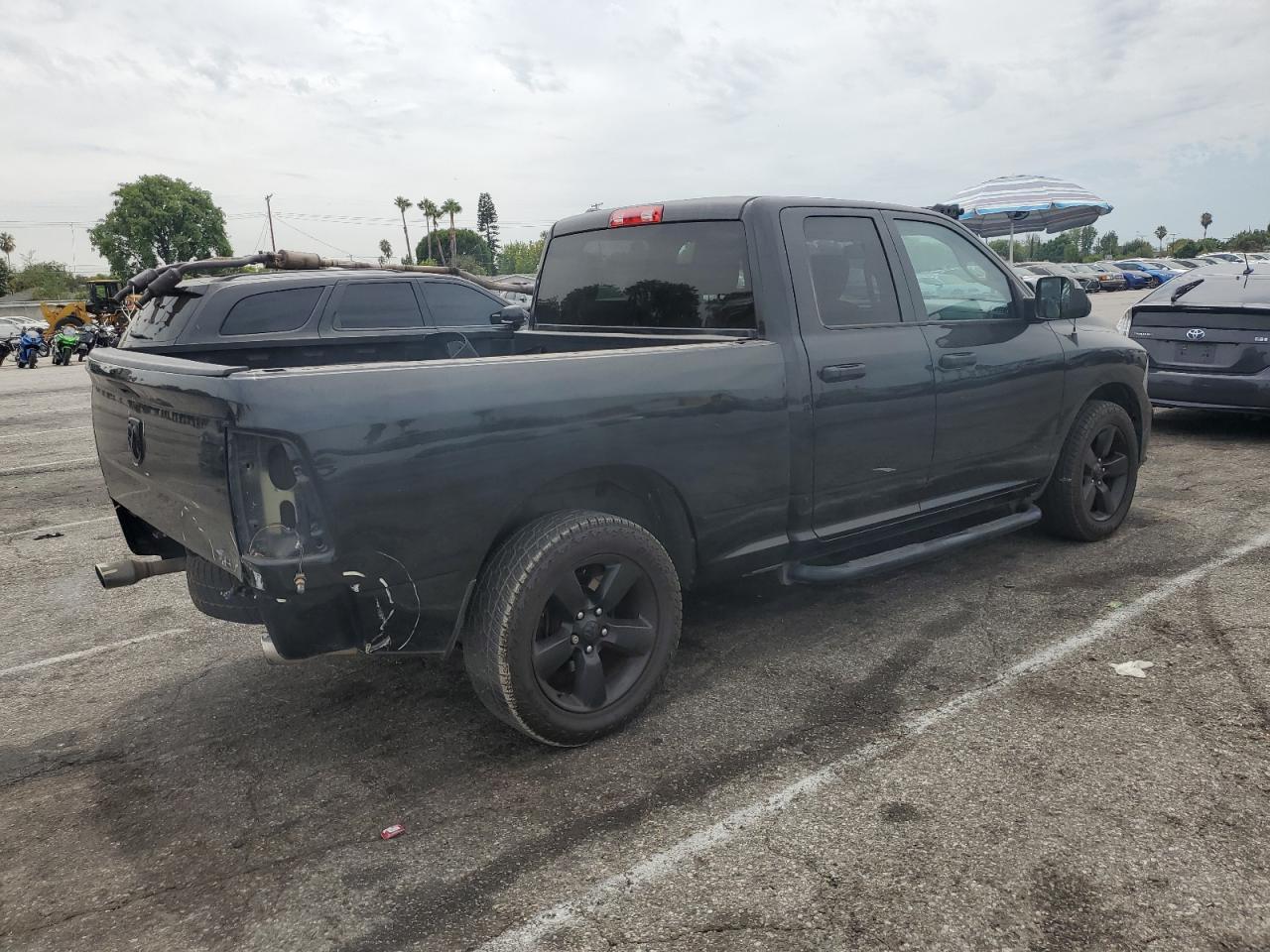2015 Ram 1500 St - Image 3