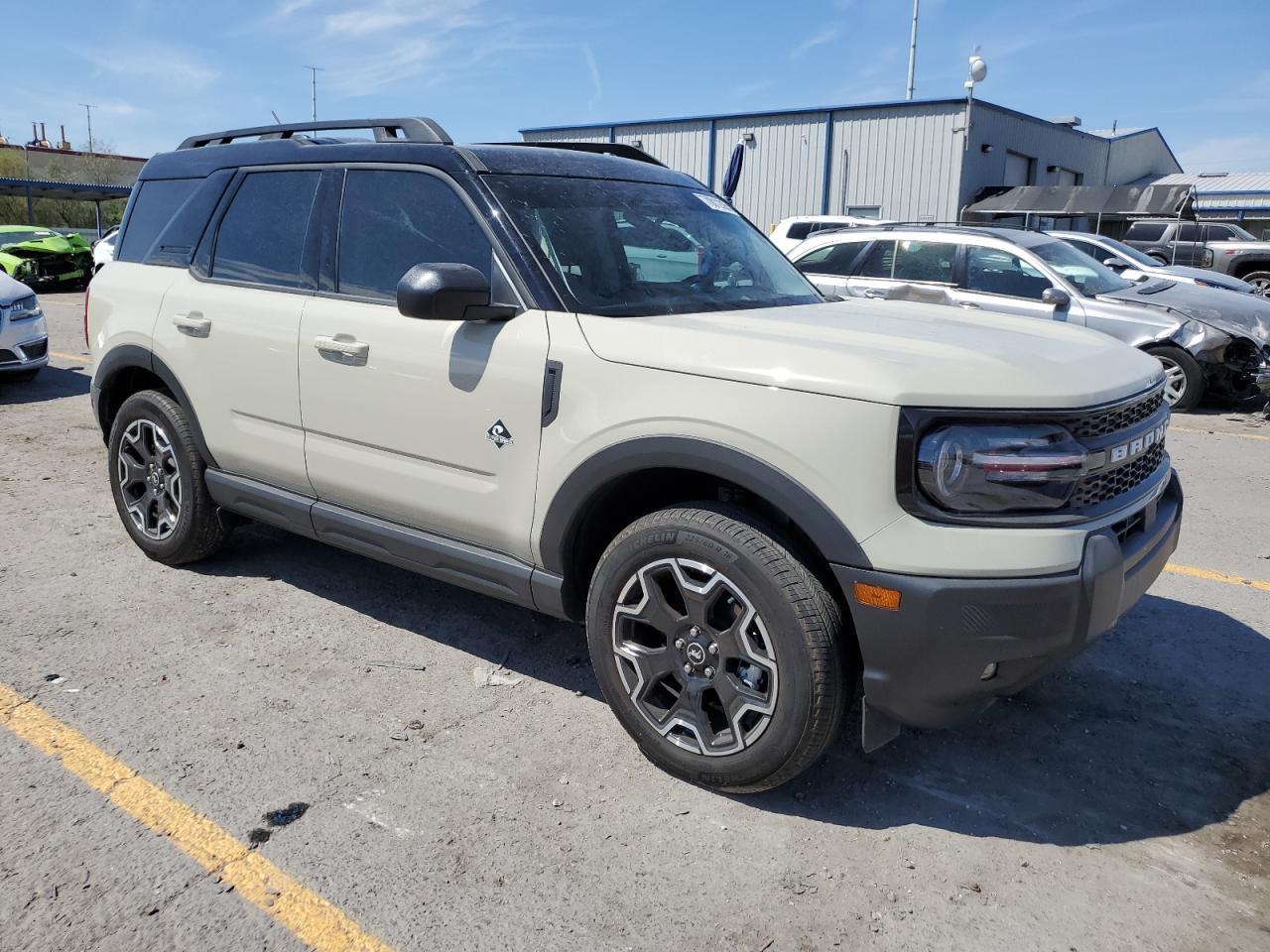 2025 Ford Bronco Sport Outer Banks - Фото 4
