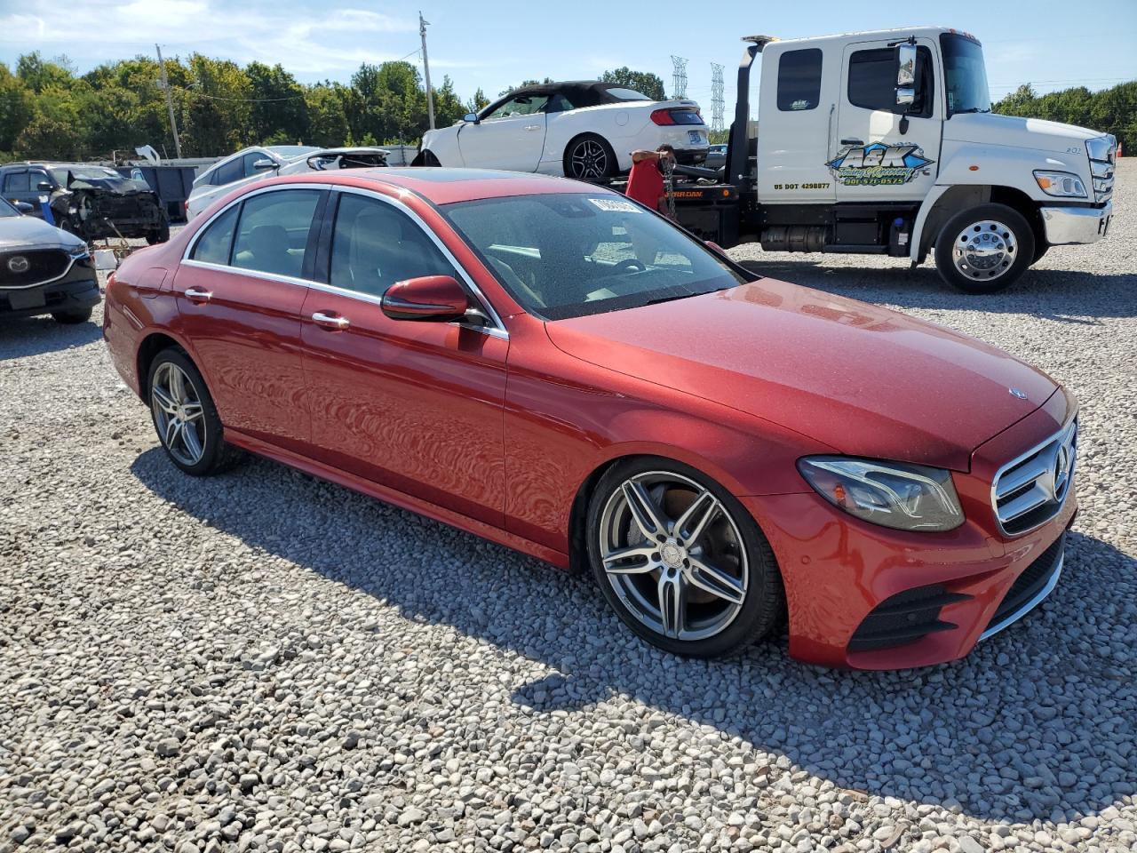 2017 Mercedes-Benz E 300 - Фото 4