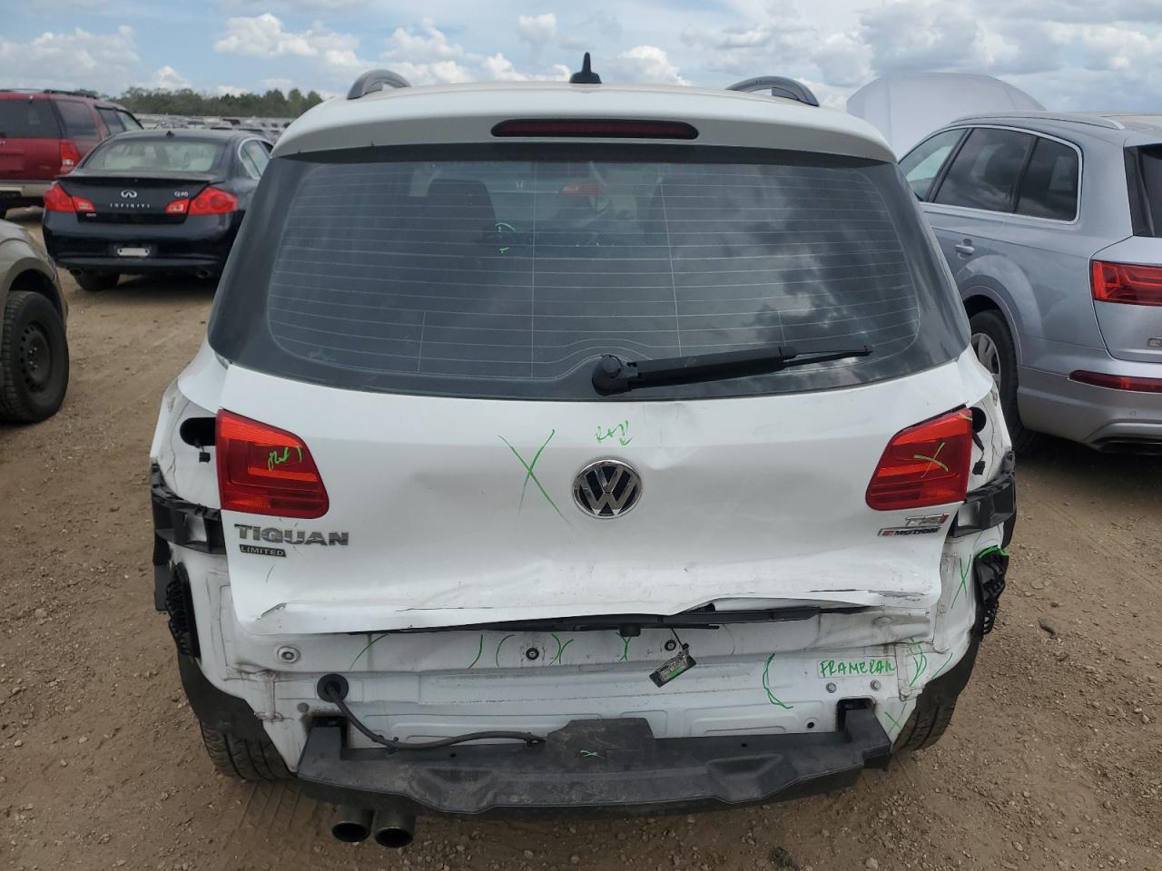 2017 Volkswagen Tiguan S - Фото 6