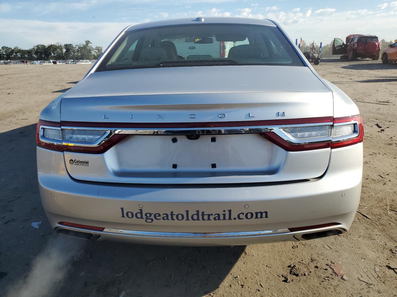 2017 Lincoln Continental Reserve - Фото 6