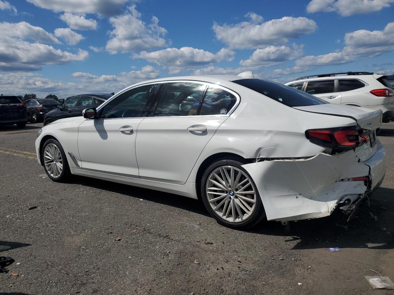 2021 BMW 530 Xi - Image 2