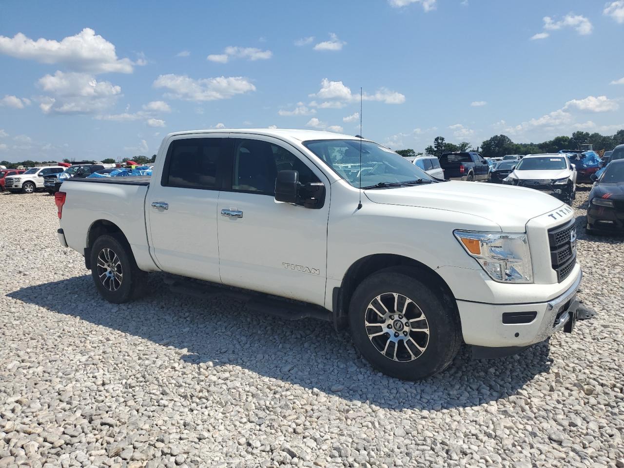 2021 Nissan Titan Sv - Image 4