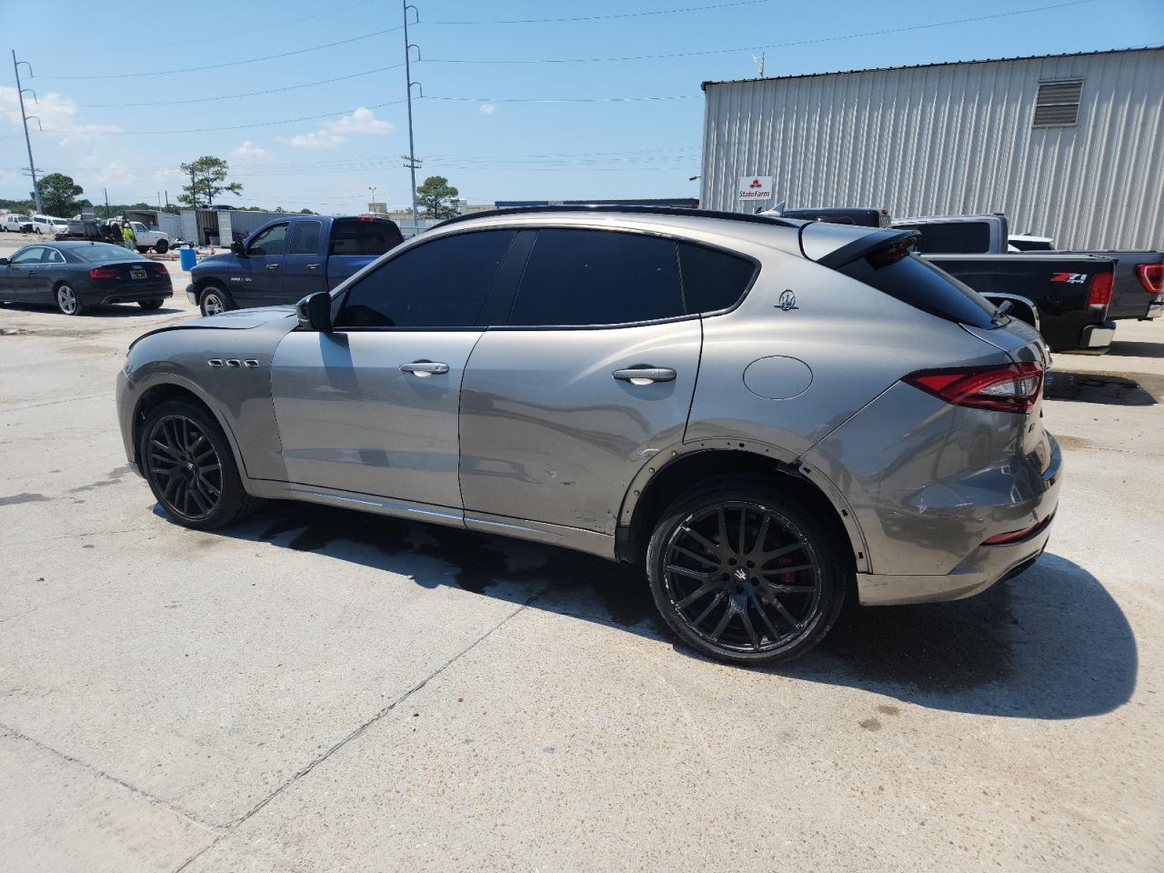 2019 Maserati Levante - Image 2