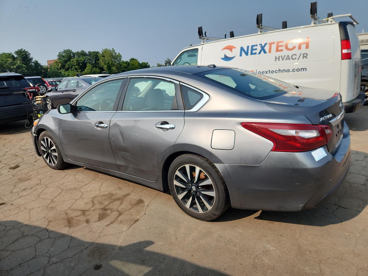 2018 Nissan Altima 2.5 - Image 2