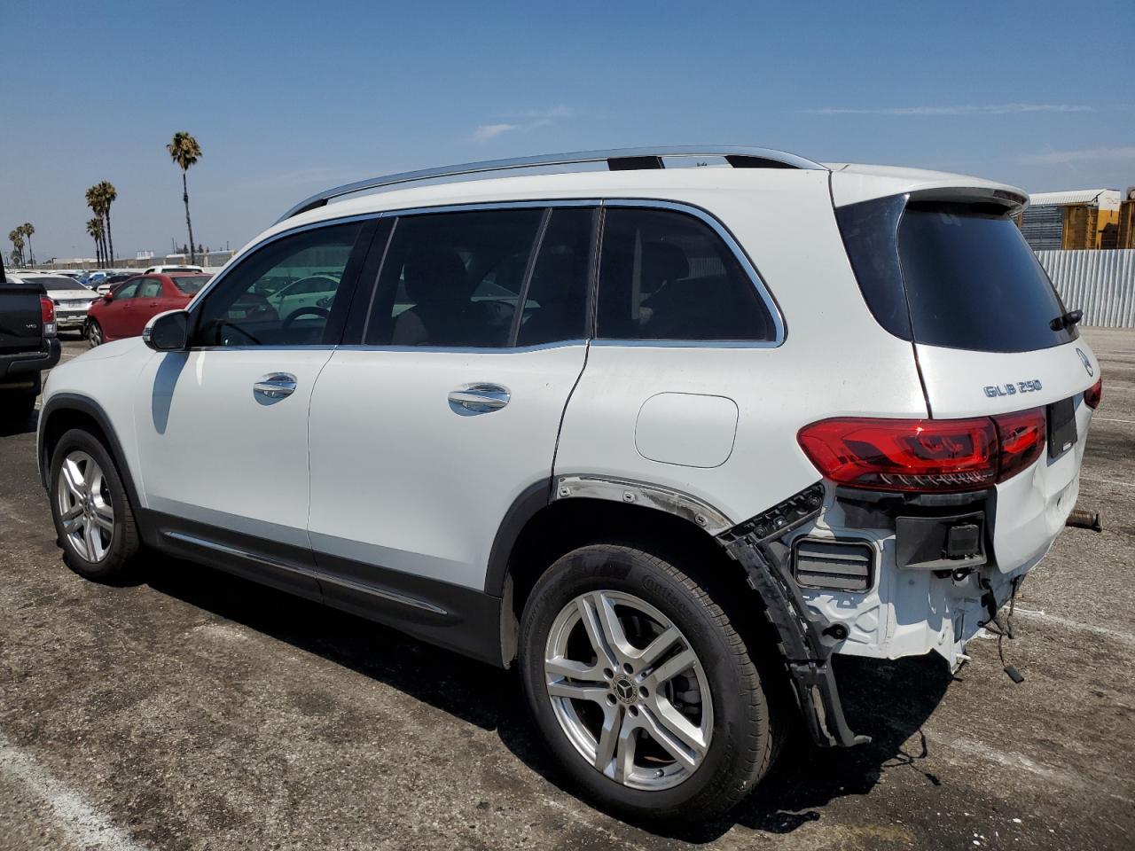 2020 Mercedes-Benz Glb 250 - Фото 2