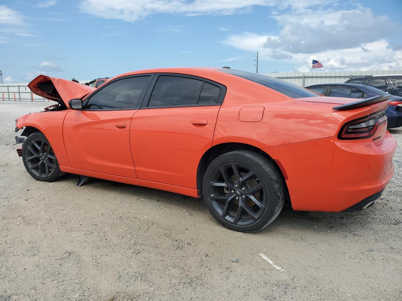 2022 Dodge Charger Sxt - Фото 2