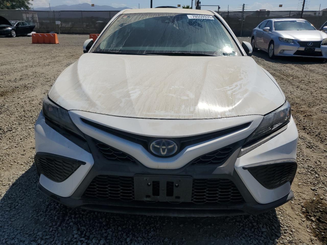2021 Toyota Camry Se - Фото 5