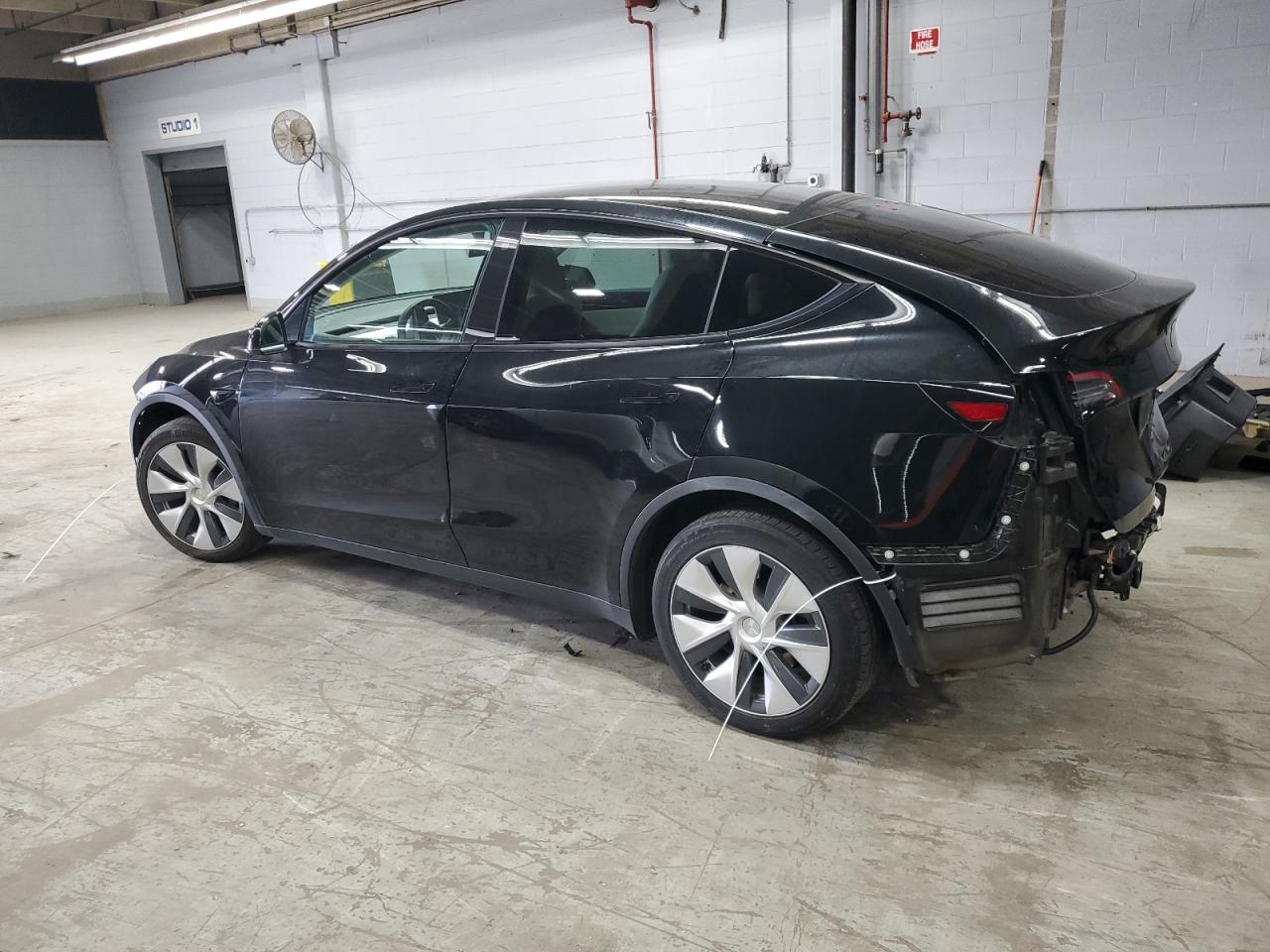 2021 Tesla Model Y - Image 2
