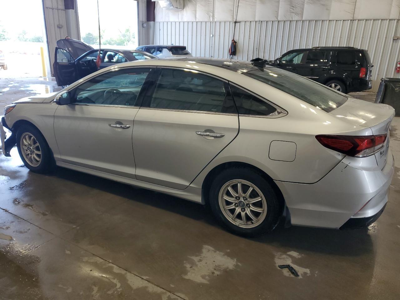 2018 Hyundai Sonata Sport - Фото 2