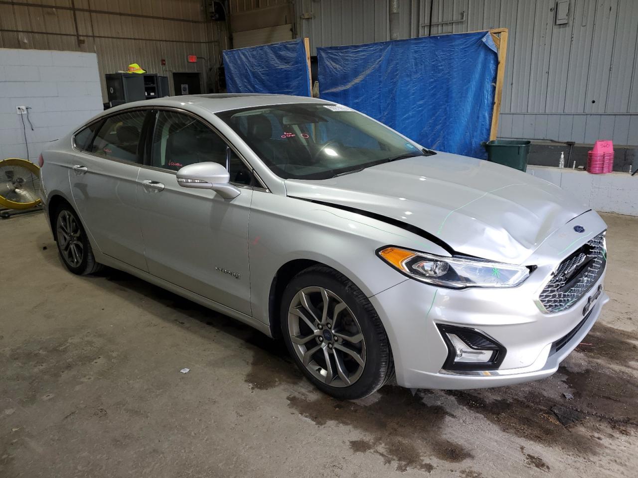 2019 Ford Fusion Titanium - Фото 4