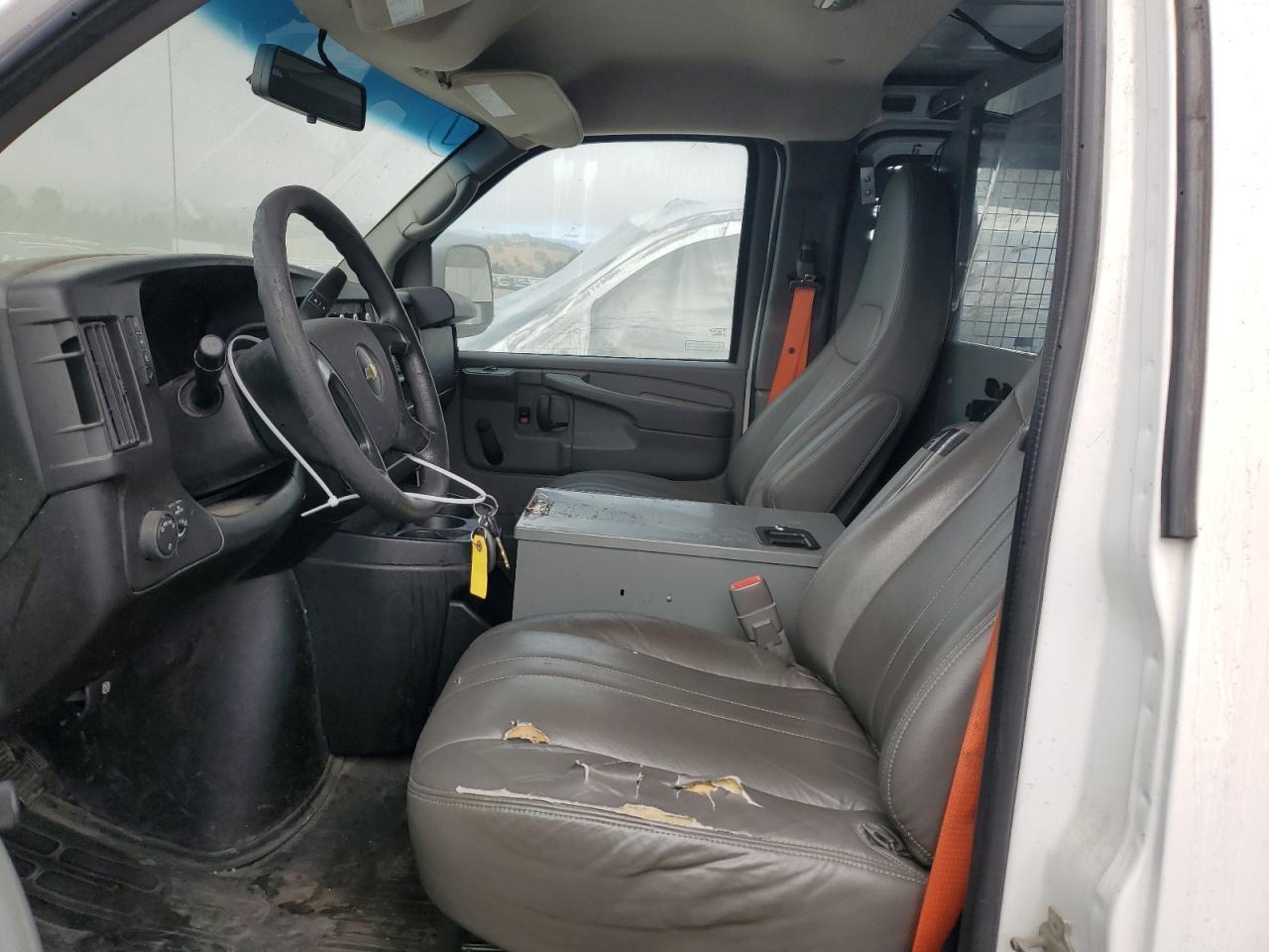 2013 Chevrolet Express G2500 - Image 7