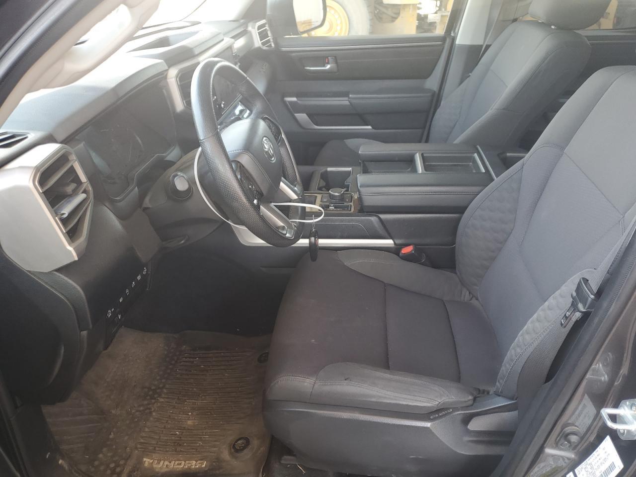 2023 Toyota Tundra Crewmax Sr5 - Image 7