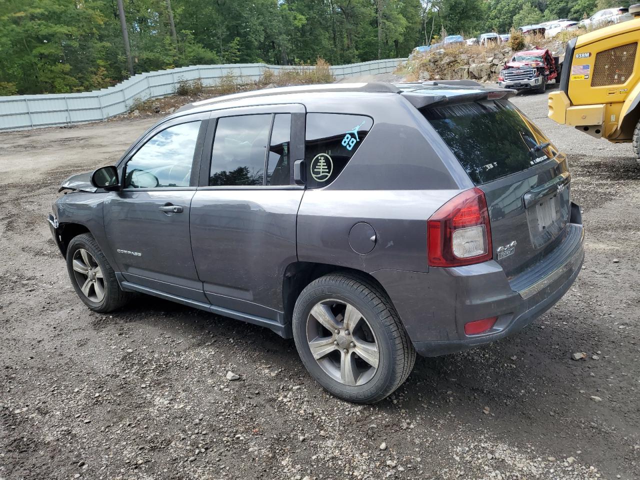 2016 Jeep Compass Latitude - Фото 2
