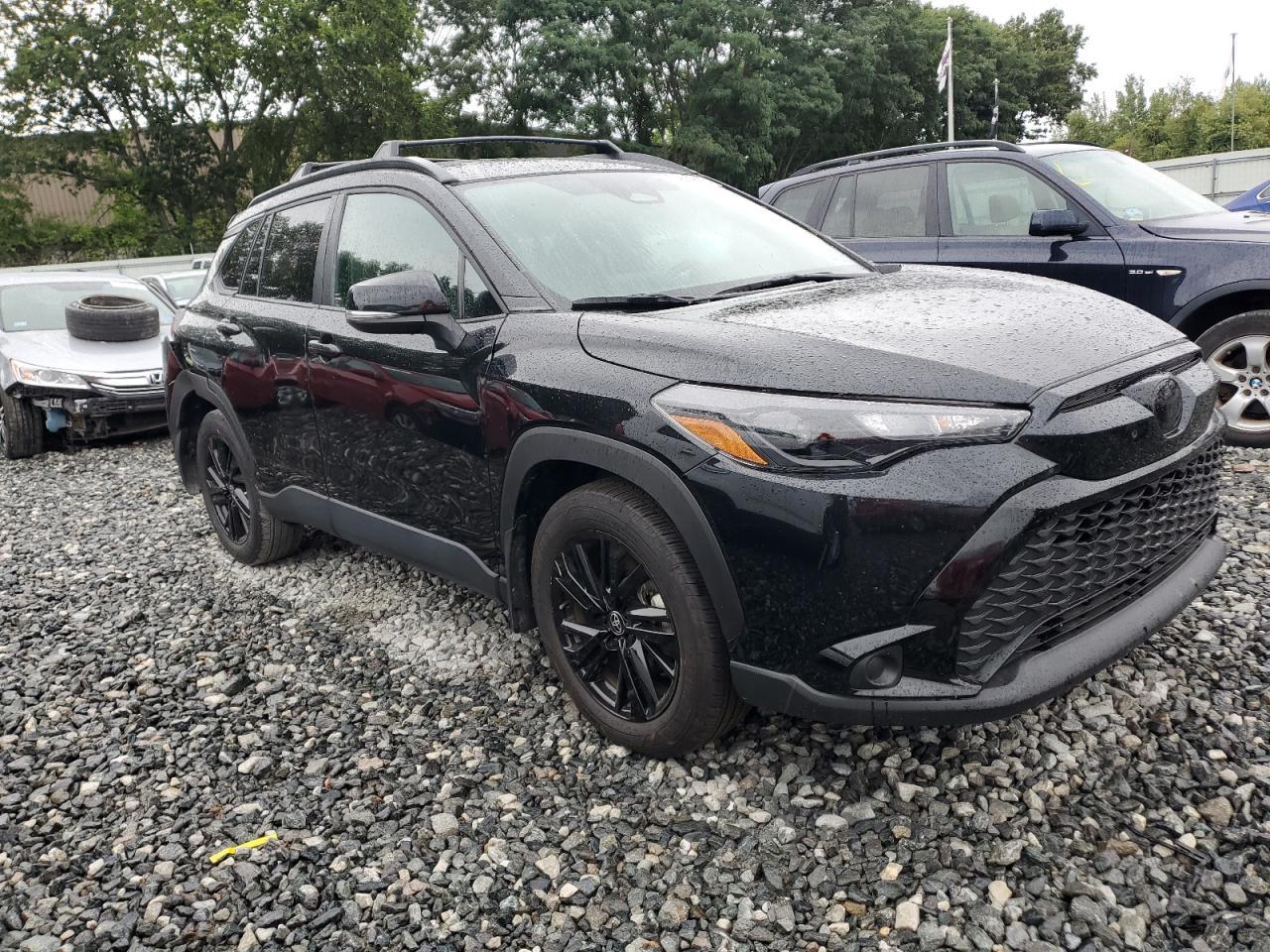 2024 Toyota Corolla Cross Se - Image 4