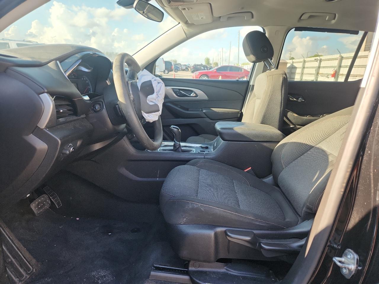 2019 Chevrolet Traverse Ls - Фото 7