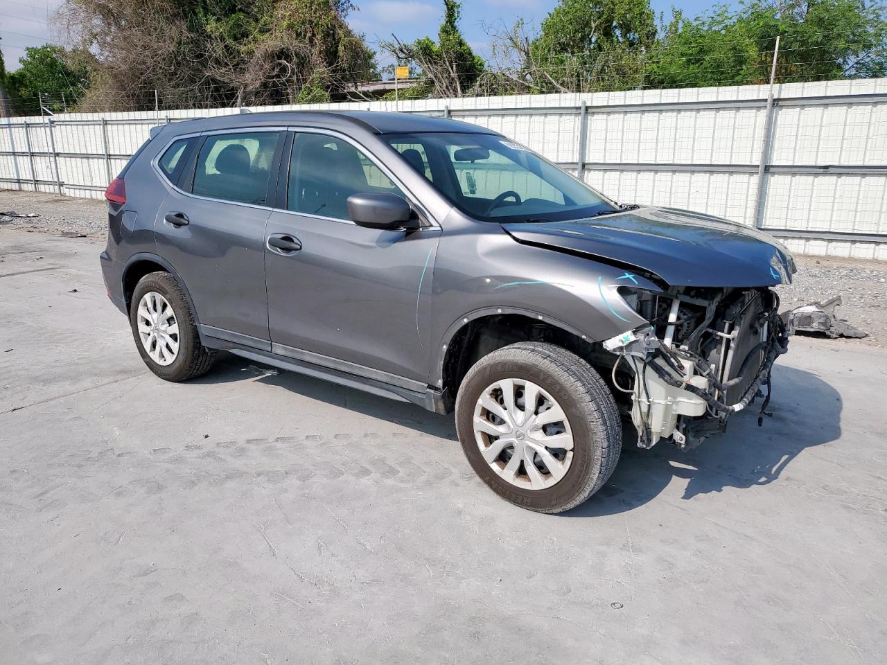 2018 Nissan Rogue S - Фото 4