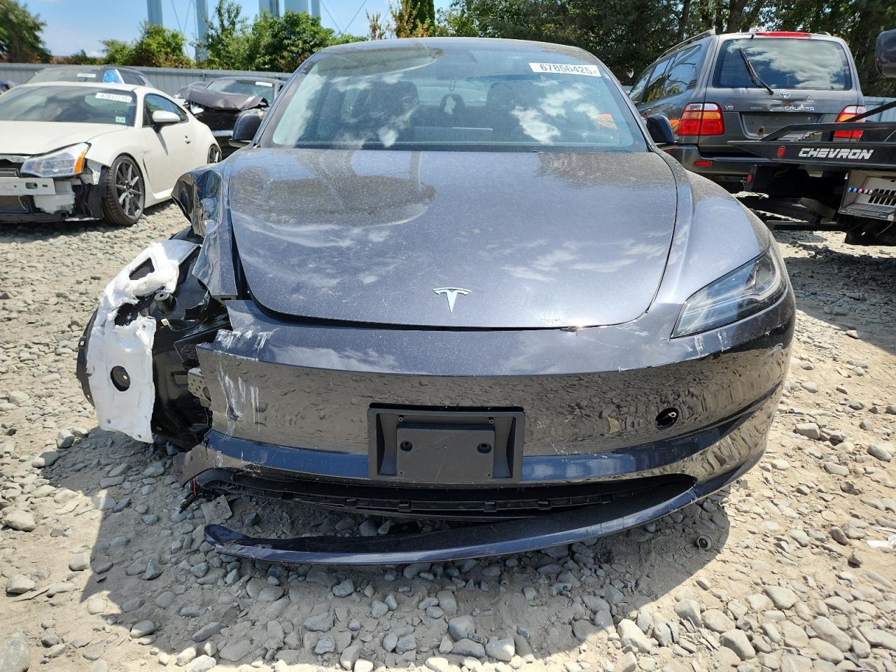 2025 Tesla Model 3 - Фото 5