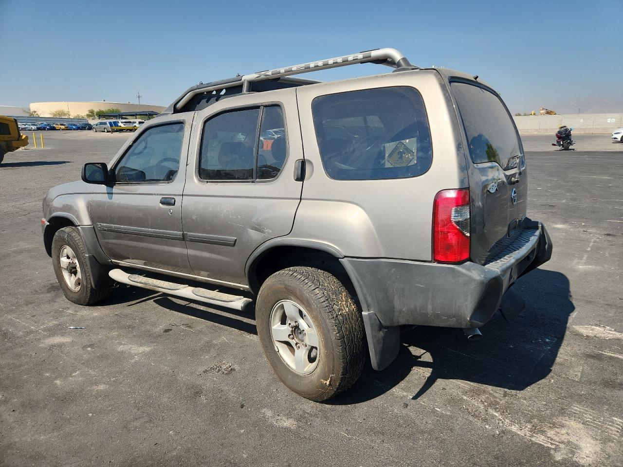 2004 Nissan Xterra Xe - Image 2