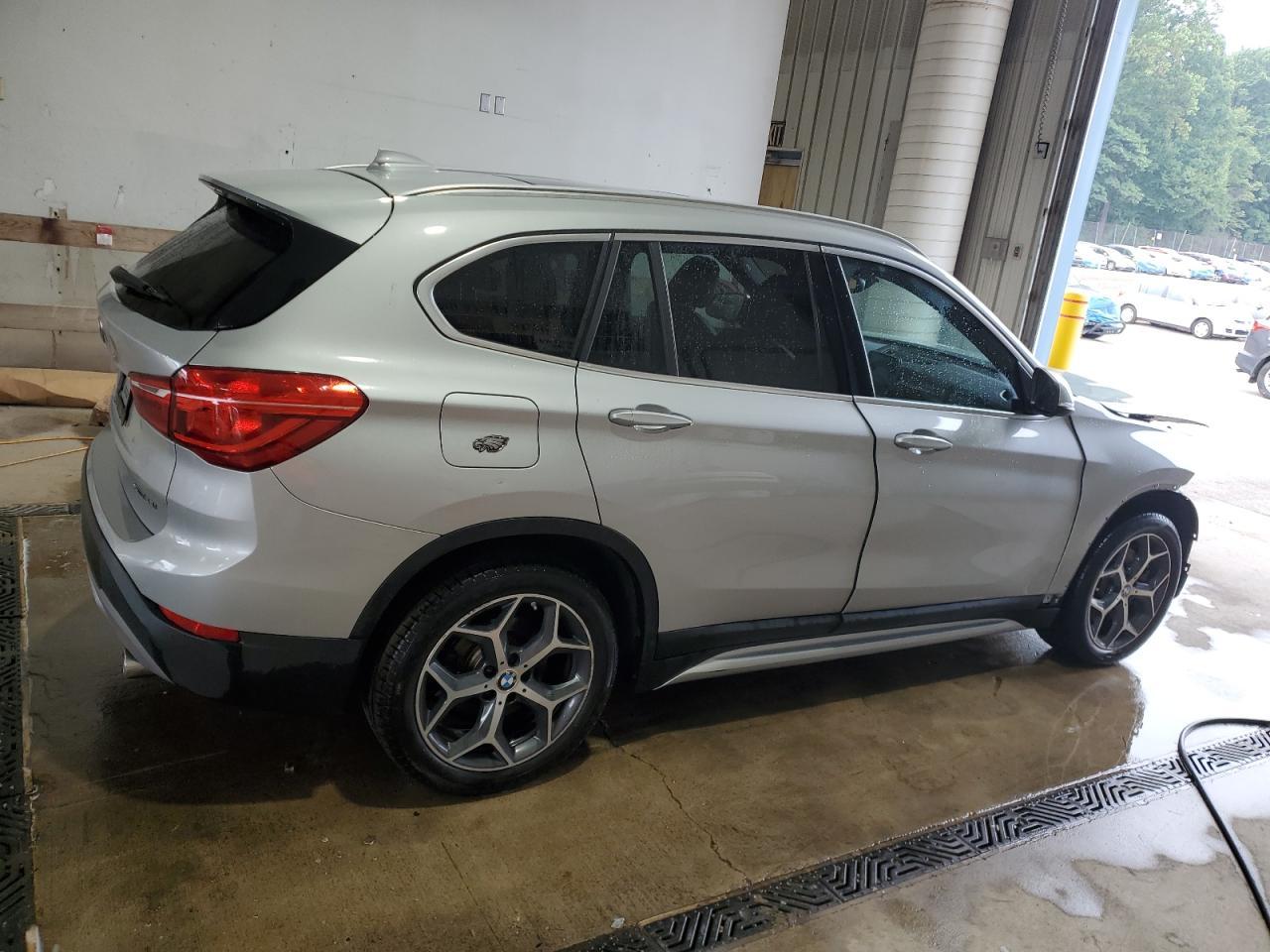 2018 BMW X1 xDrive28I - Фото 3