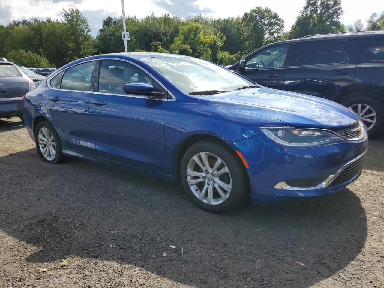 2015 Chrysler 200 Limited - Фото 4