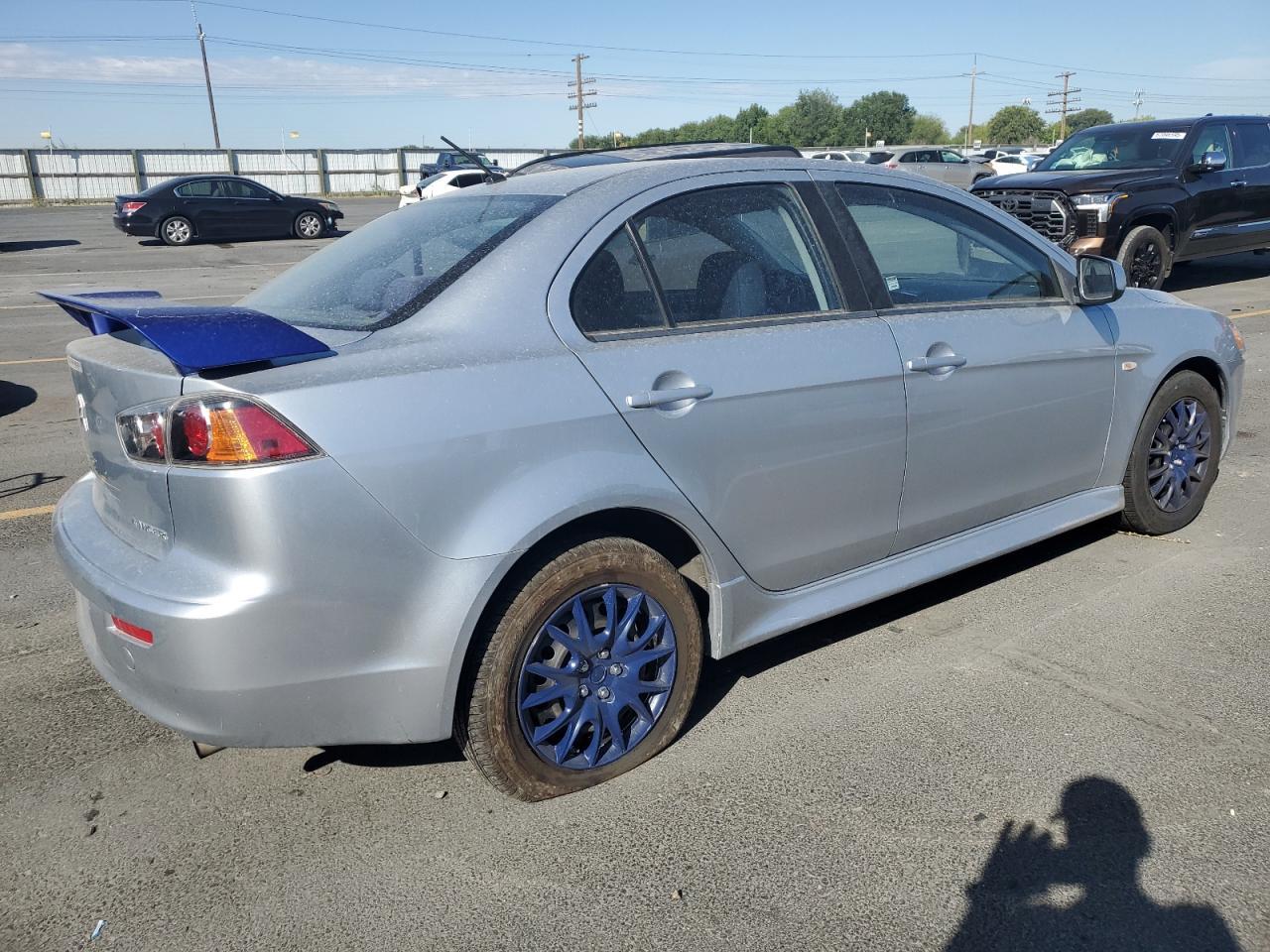 2014 Mitsubishi Lancer Es/Es Sport - Image 3
