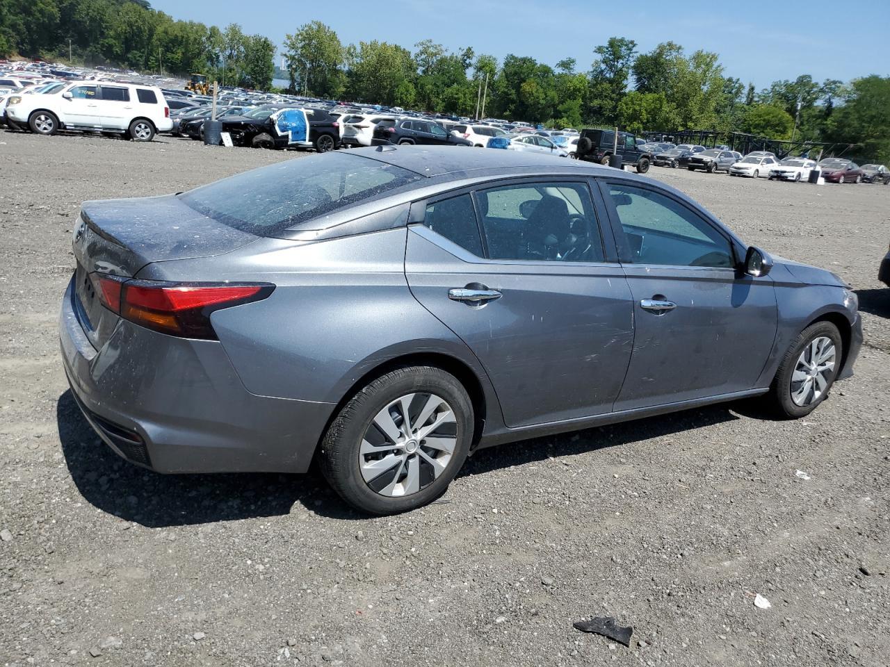 2020 Nissan Altima S - Image 3