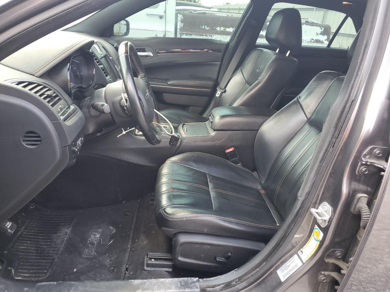 2016 Chrysler 300 S - Image 7