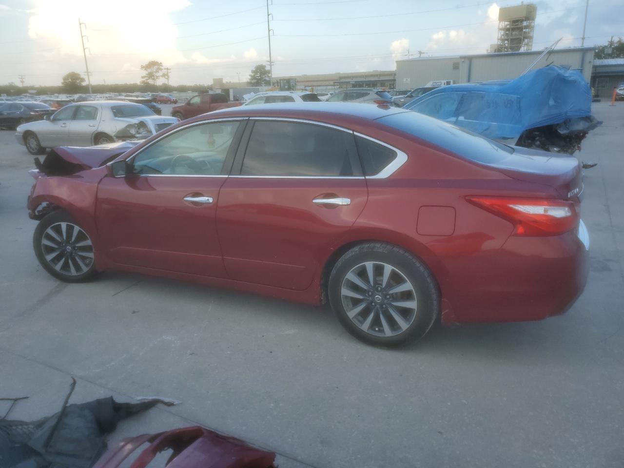 2017 Nissan Altima 2.5 - Фото 2