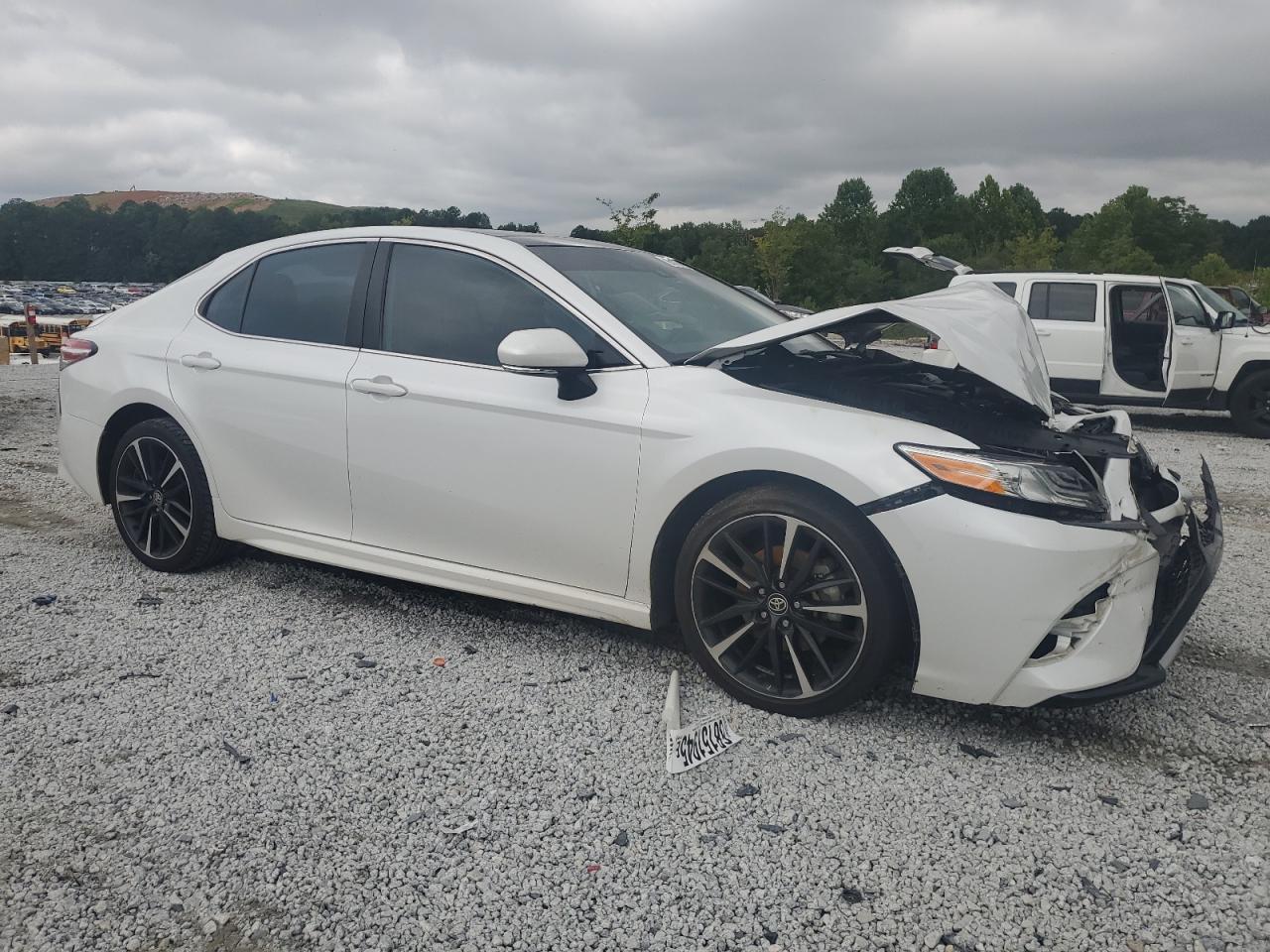 2020 Toyota Camry Xse - Фото 4