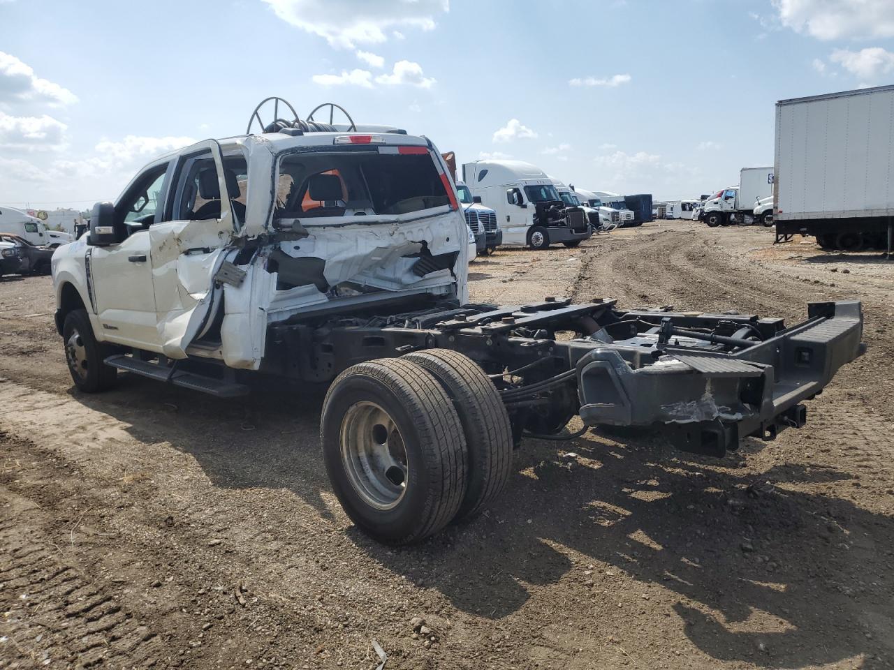 2024 Ford F350 Super Duty Super Duty - Фото 2