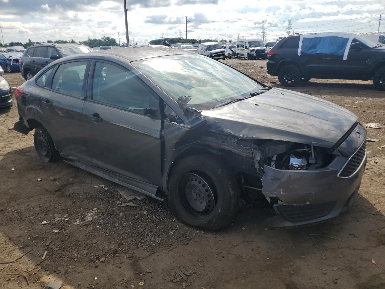 2017 Ford Focus S - Image 4