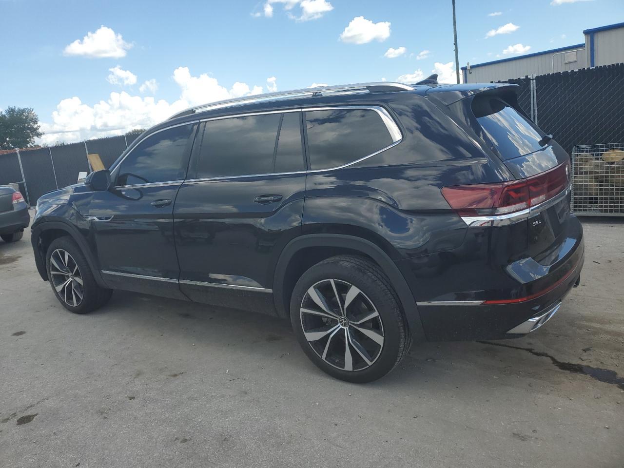 2024 Volkswagen Atlas Sel Premium R-Line - Фото 2