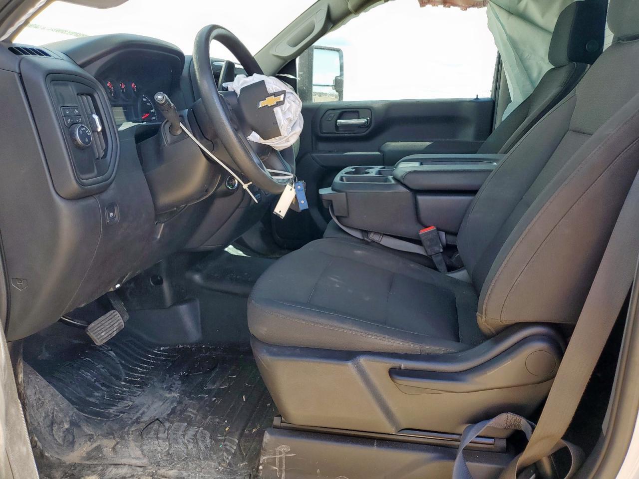 2024 Chevrolet Silverado C3500 - Image 7