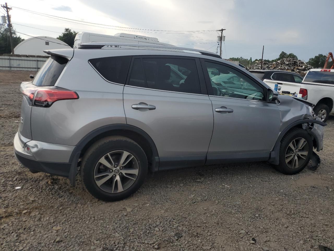 2018 Toyota Rav4 Adventure - Фото 3