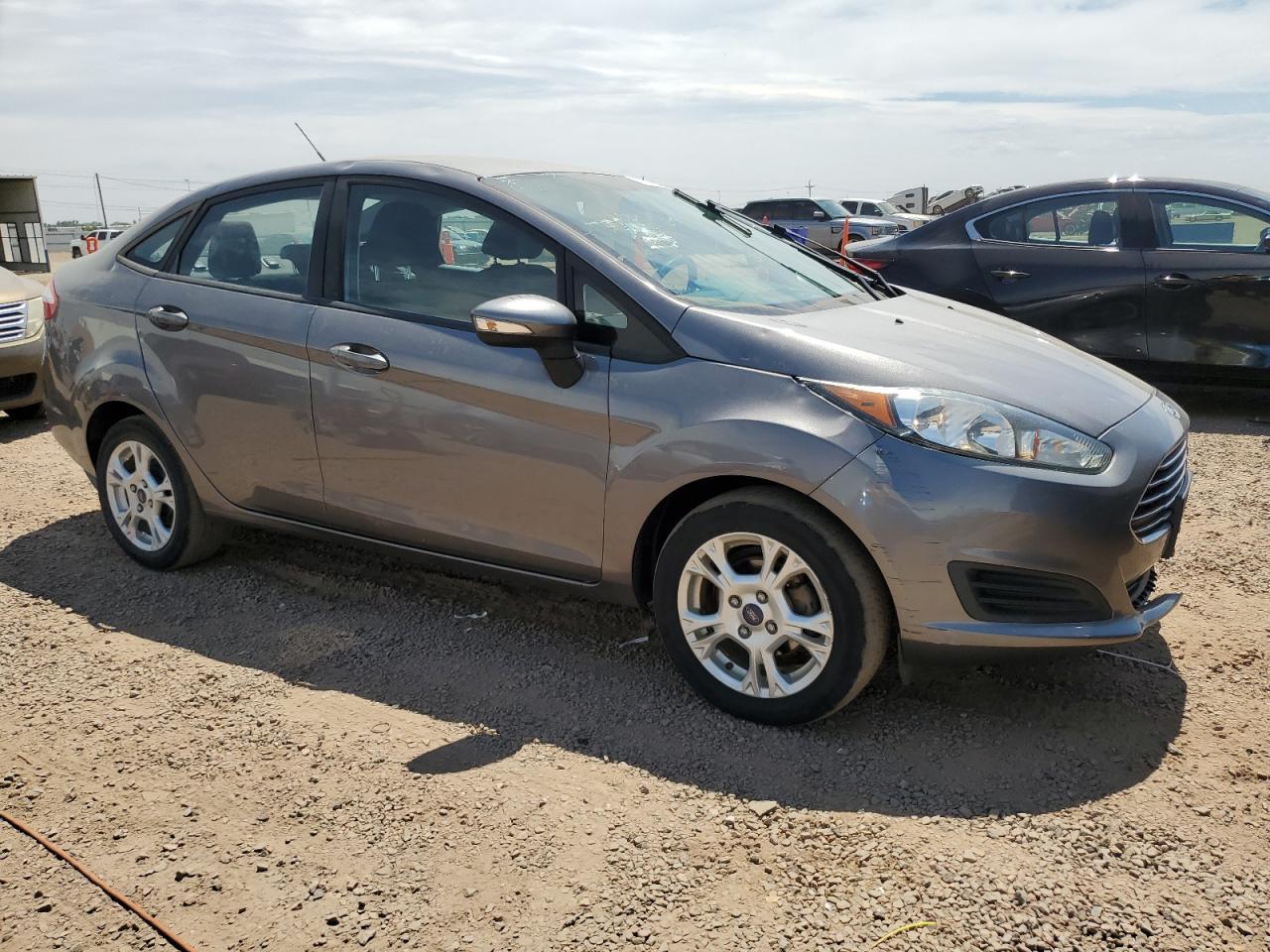 2014 Ford Fiesta Se - Фото 4