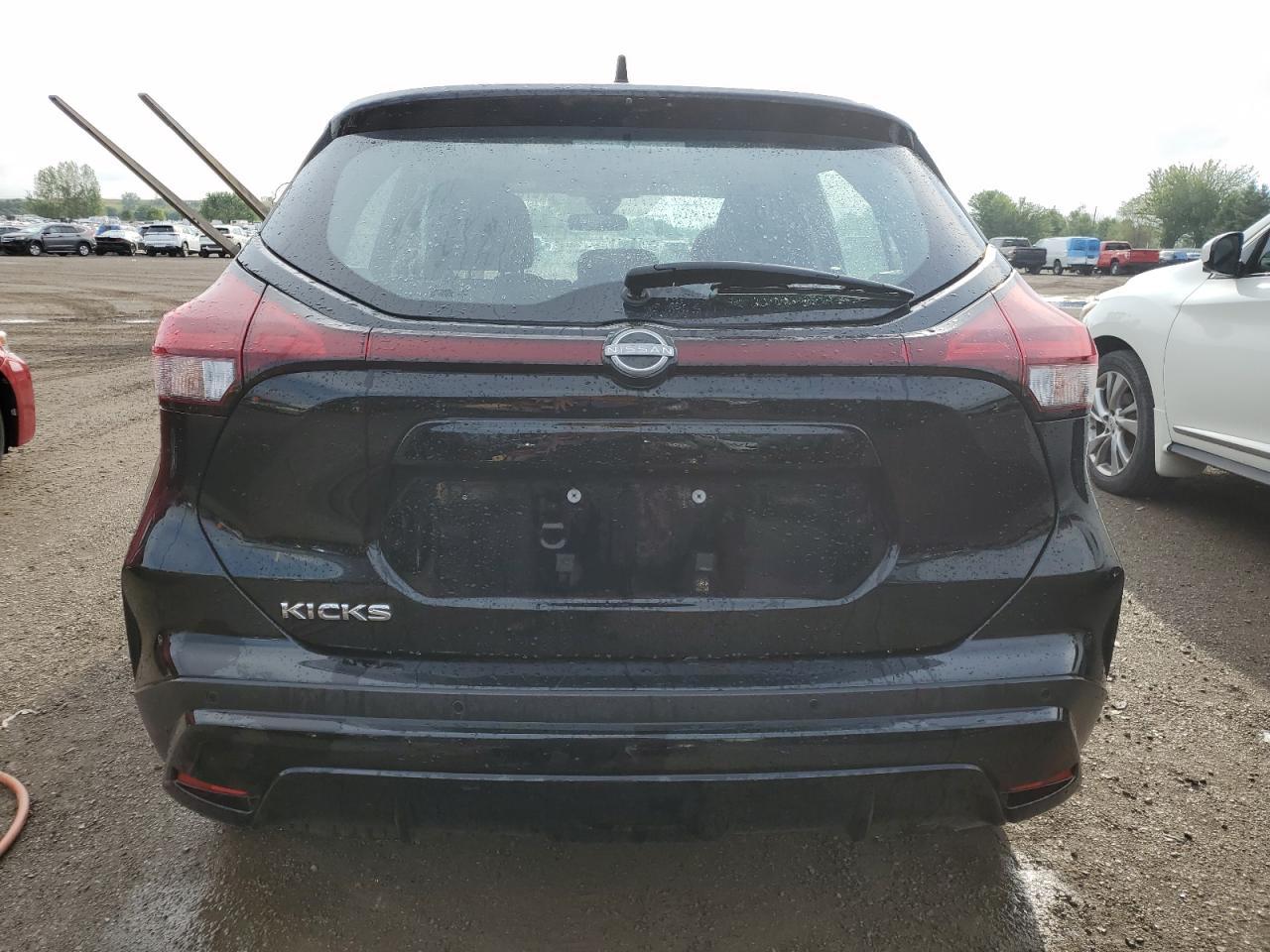 2022 Nissan Kicks S - Image 6