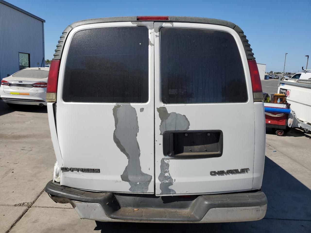 2000 Chevrolet Express G3500 - Image 6