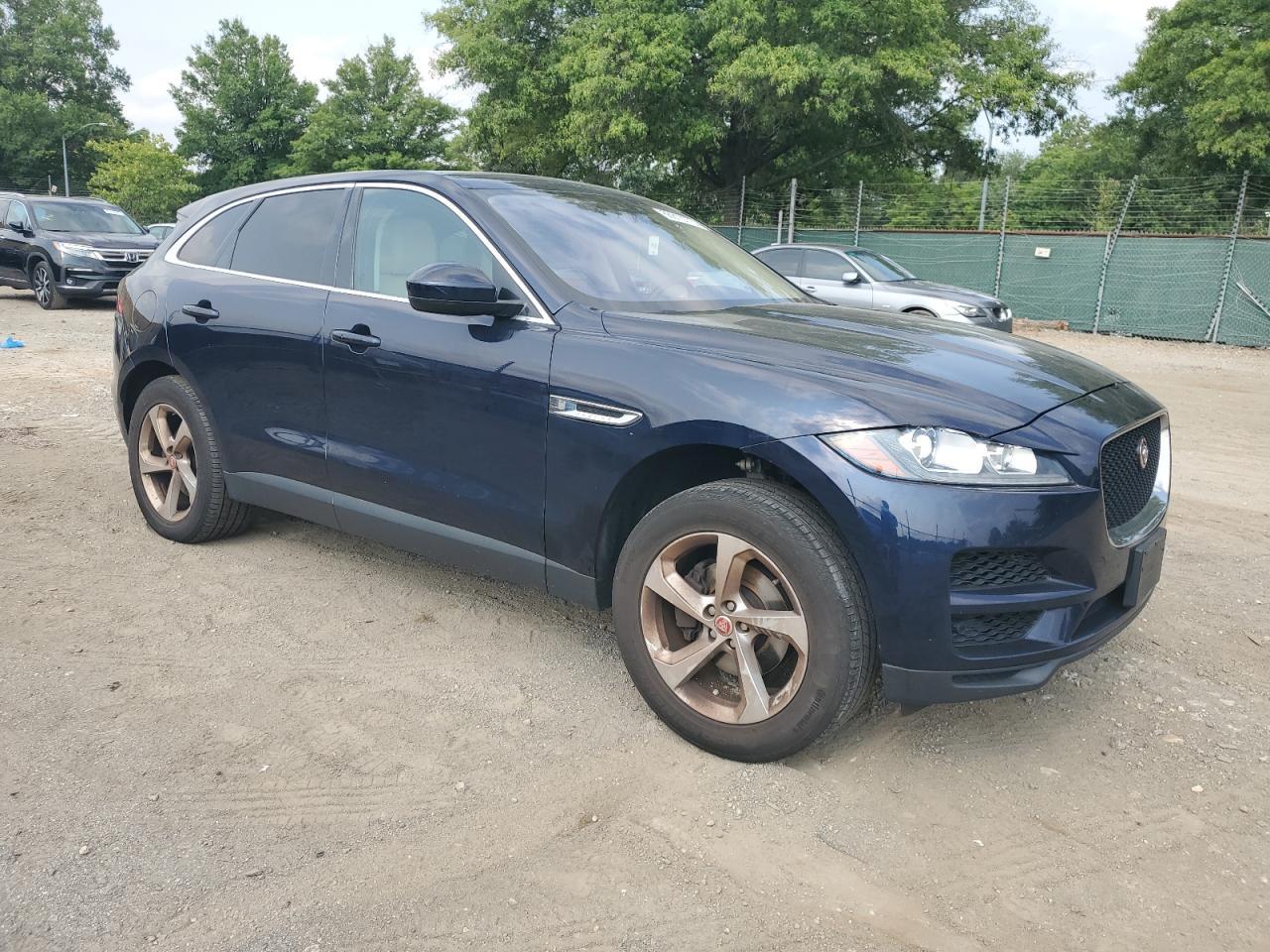 2020 Jaguar F-Pace Premium - Фото 4