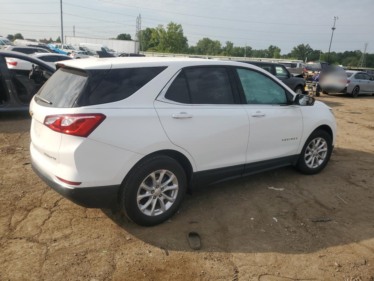 2020 Chevrolet Equinox Lt - Image 3