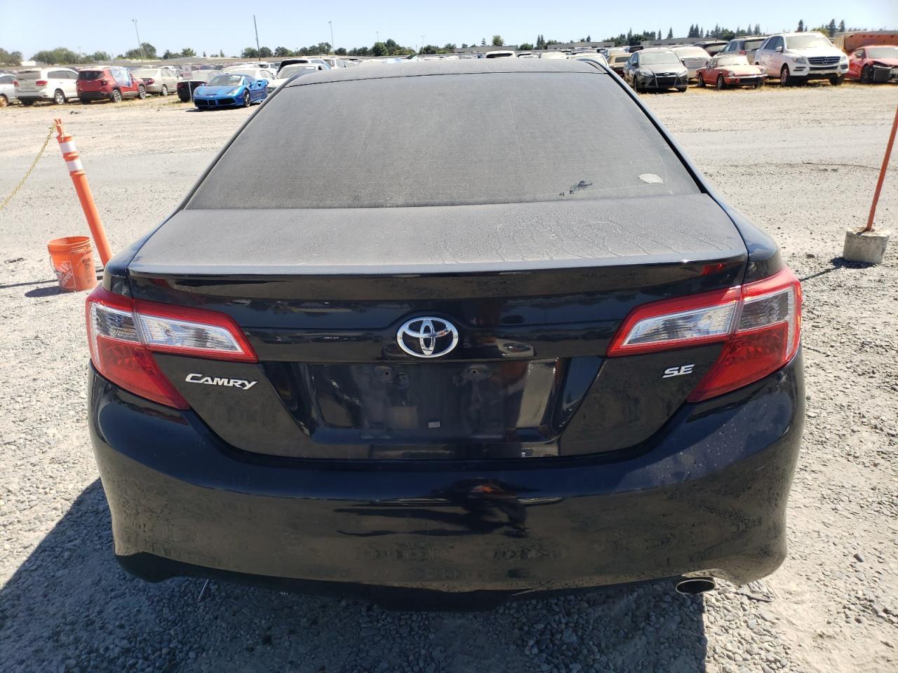 2014 Toyota Camry L - Image 6