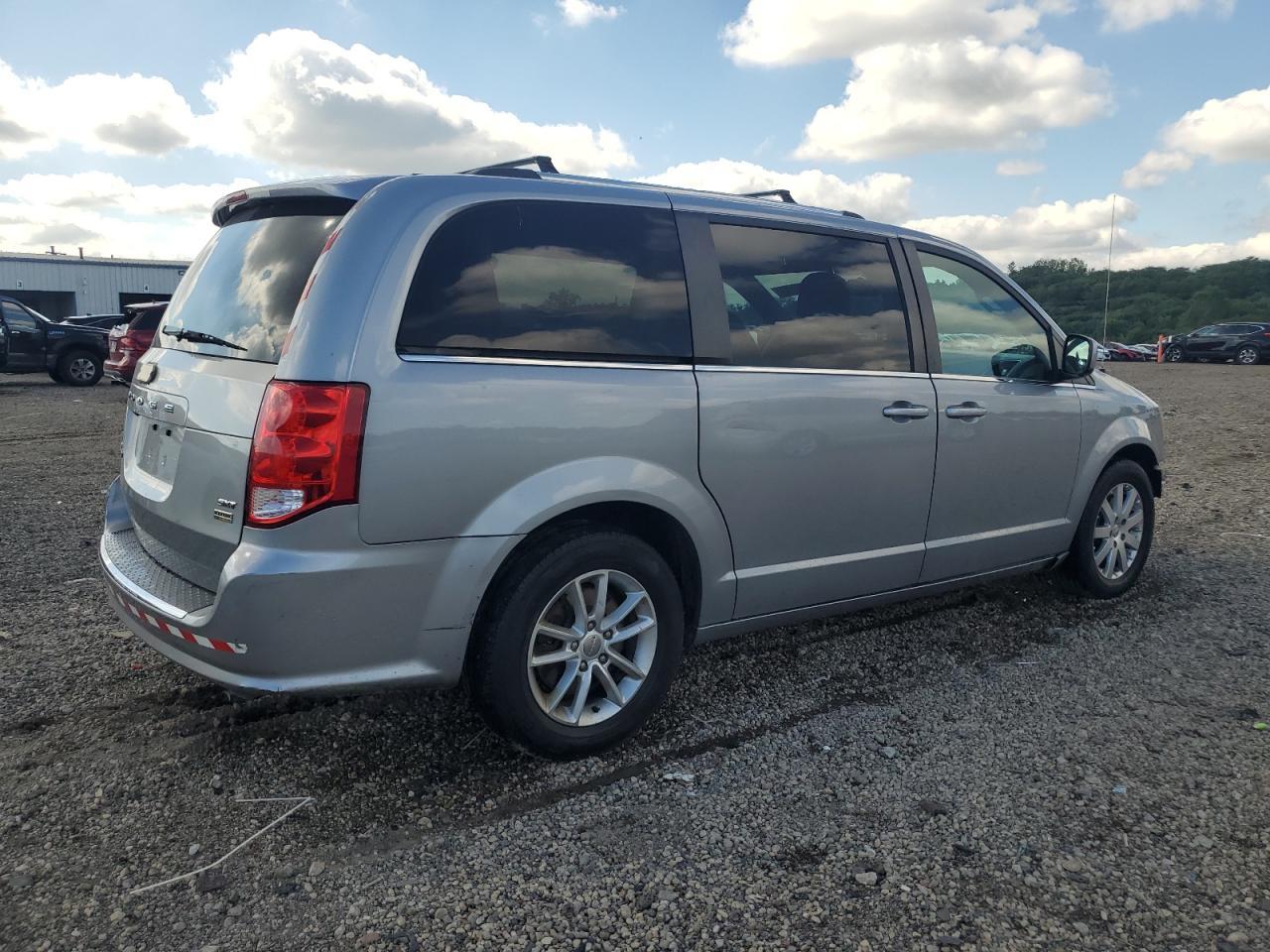 2018 Dodge Grand Caravan Sxt - Фото 3