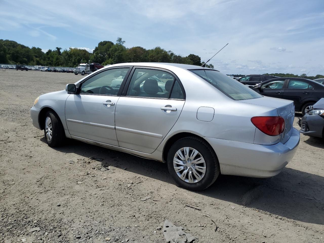 2005 Toyota Corolla Ce - Image 2