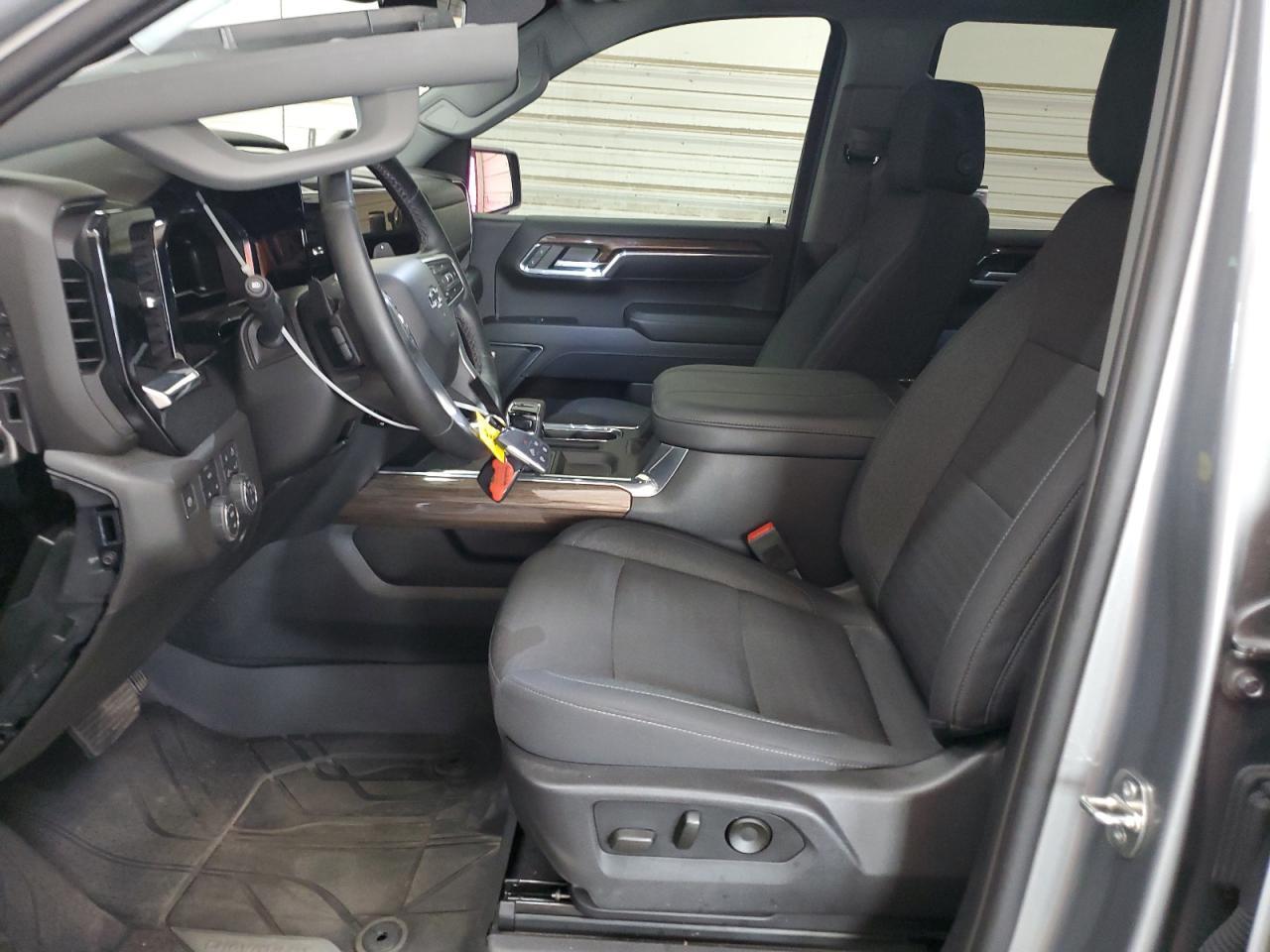 2024 Chevrolet Silverado K1500 Rst - Image 7