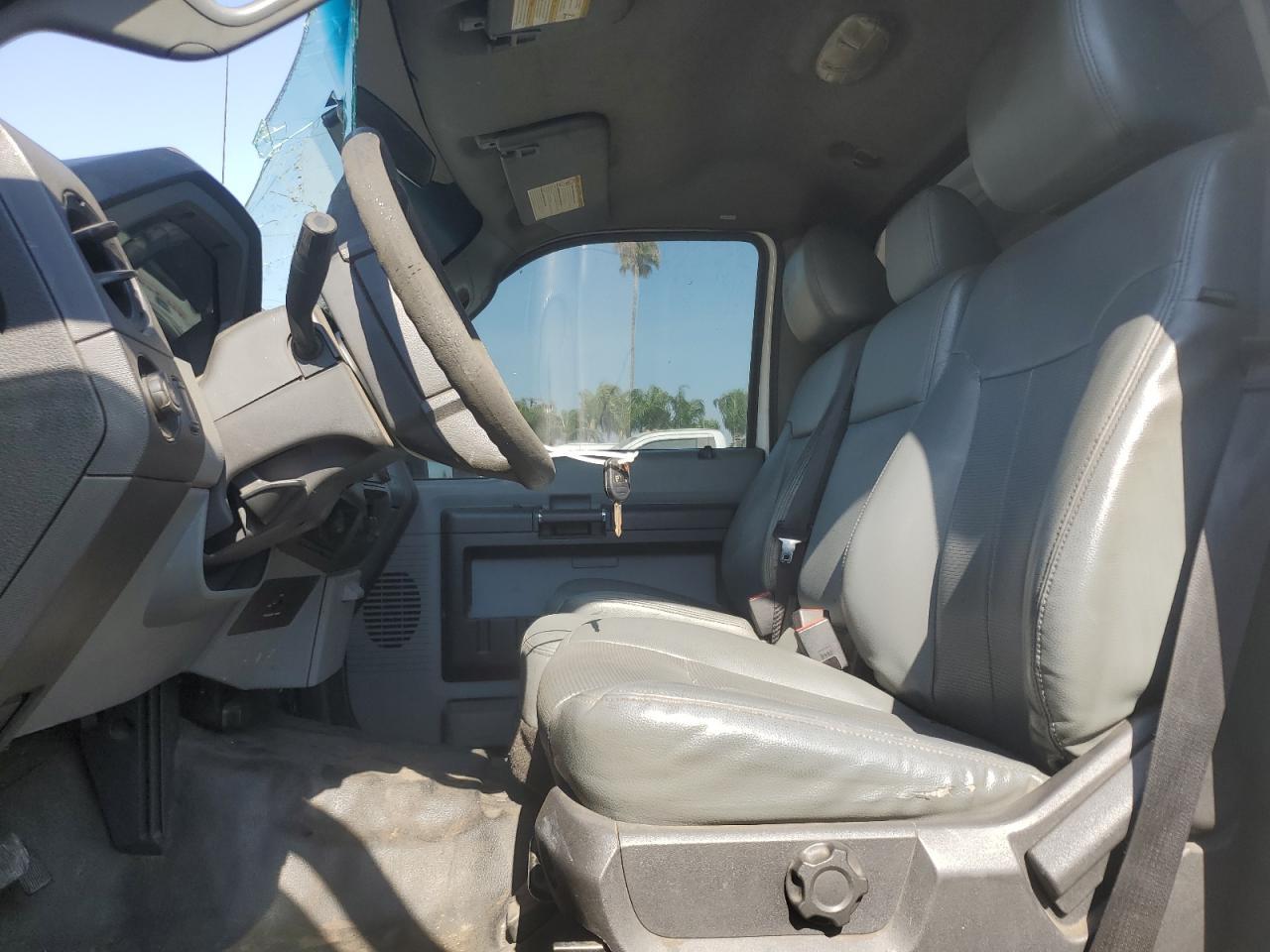 2015 Ford Super Duty F - Image 7