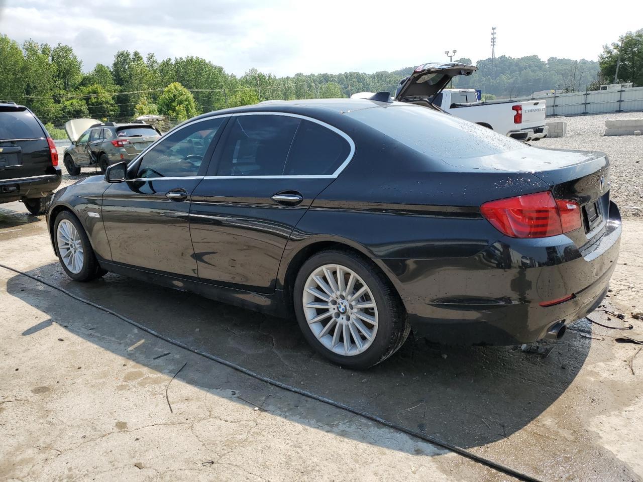 2011 BMW 535 I - Фото 2